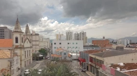 Quinta-feira é de sol entre nuvens com chances de chuva rápida em Taubaté