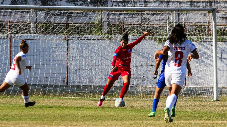 Goleira Yolanda renova com a AD Taubaté para a temporada 2025