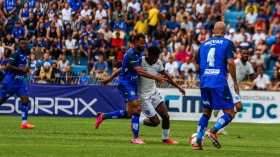 Taubaté é derrotado pelo São José no clássico do Vale