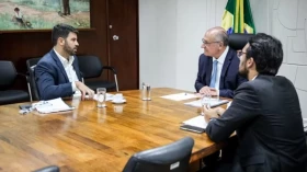 Prefeito de Taubaté se reúne com vice-presidente para discutir dívida de R$ 200 milhões do município