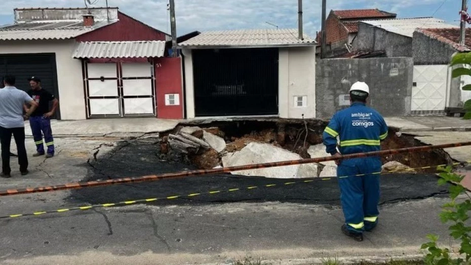 Nova cratera se abre no Jardim Mourisco e interdita casa de idosos em Taubaté