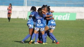 Camp Esportivo promove vivência no esporte para meninas e adolescentes no Mês da Mulher