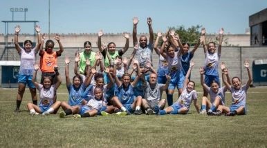 Futebol feminino de Taubaté abre programação do Camp Esportivo