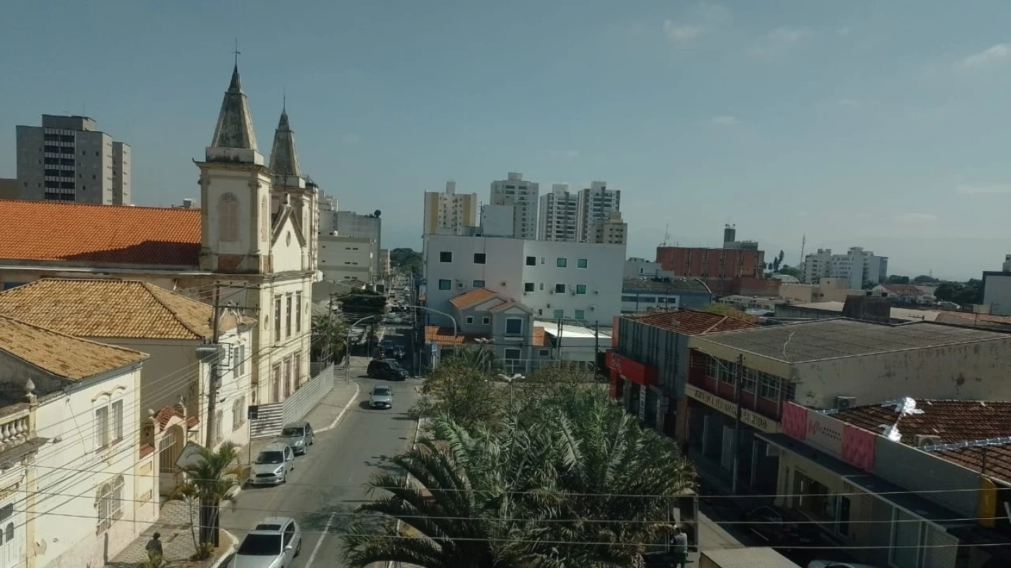 Taubaté tem terça-feira (01) de sol com algumas nuvens