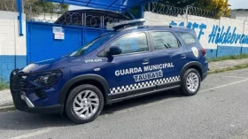 Homem é detido pela GCM após invadir escola em Taubaté