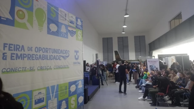 Feira em Taubaté promove conexões entre alunos e empresas