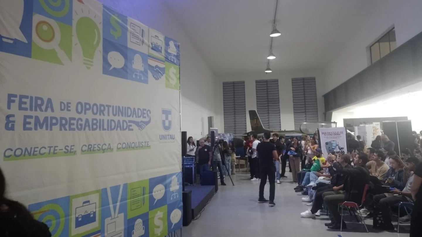 Feira em Taubaté promove conexões entre alunos e empresas