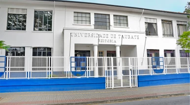 UNITAU contrata professores e funcionários para os campi Caraguá, Cruzeiro e Taubaté UNITAU contrata professores e funcionários para os campi Caraguá, Cruzeiro e Taubaté