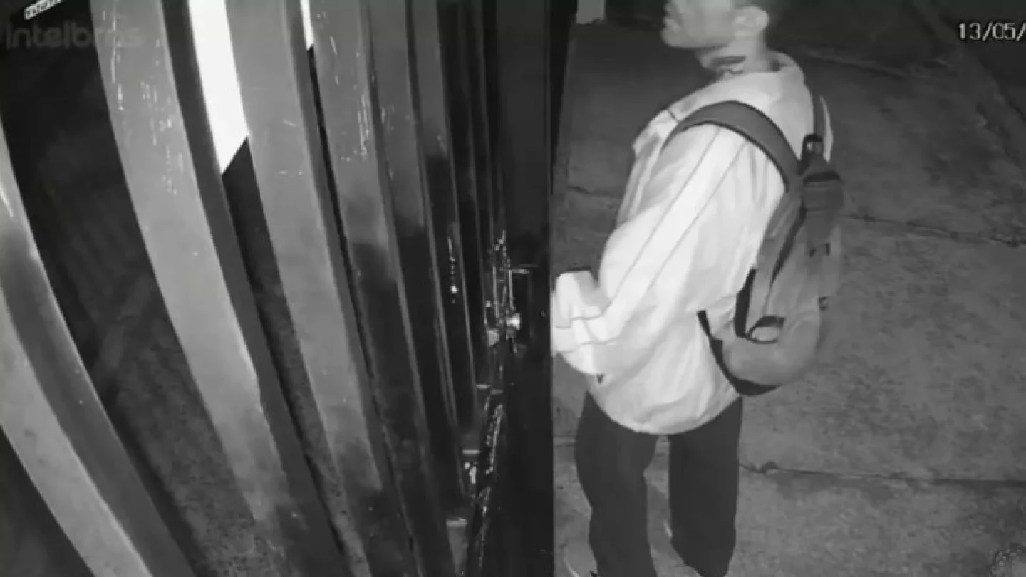 Homem furta bicicleta de dentro de condomínio em Taubaté