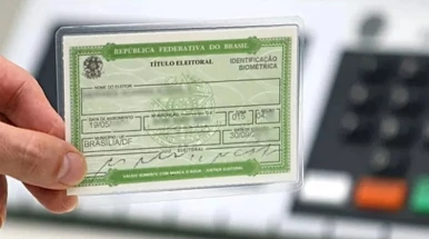 Prazo para regularizar título de eleitor termina nesta segunda-feira (19) Prazo para regularizar título de eleitor termina nesta segunda-feira (19)