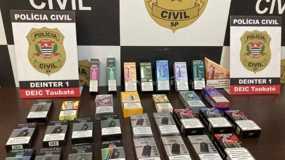 Jovem é preso suspeito de vender cigarros eletrônicos em redes sociais, em Taubaté Jovem é preso suspeito de vender cigarros eletrônicos em redes sociais, em Taubaté