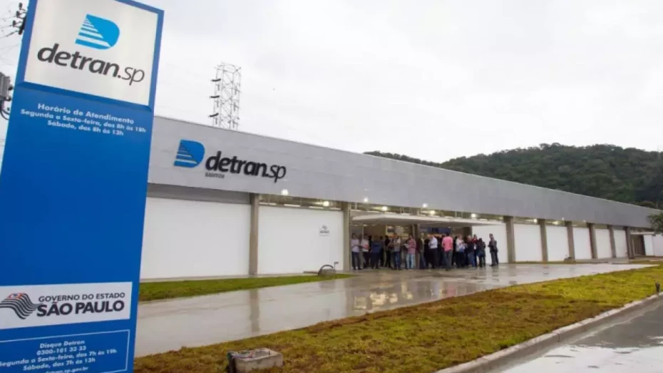 Detran flagra ‘aula fantasma’ de moto em autoescola de Taubaté Detran flagra ‘aula fantasma’ de moto em autoescola de Taubaté