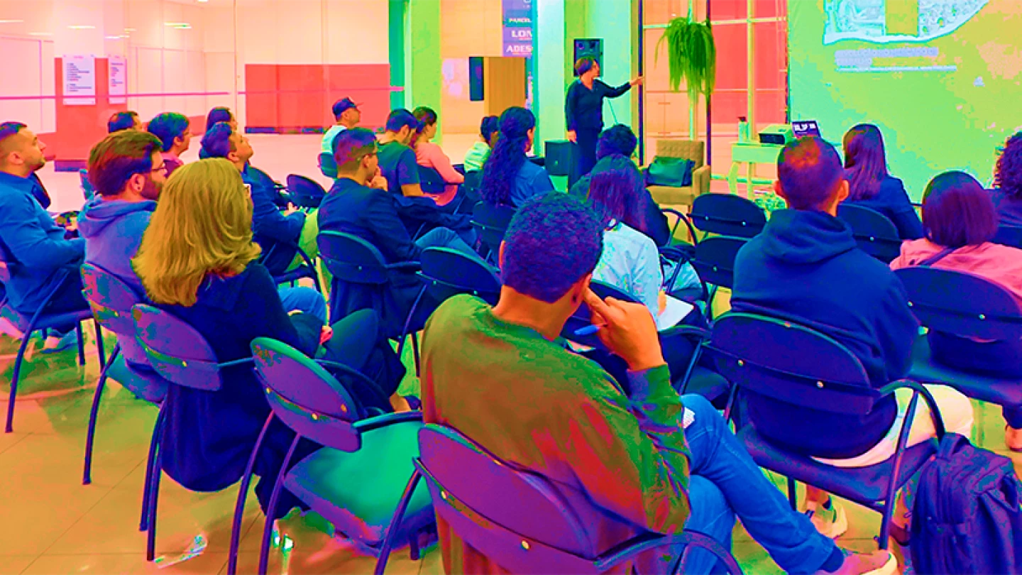 Hub de Inovação de Taubaté debate impactos da Inteligência Artificial nas empresas e nos negócios
