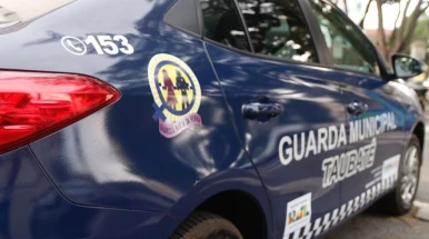 Agentes da GCM recuperam veículo furtado e entregam ao proprietário