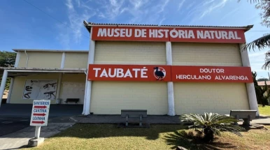Museu de História Natural recebe evento de astronomia com planetário e observação da lua