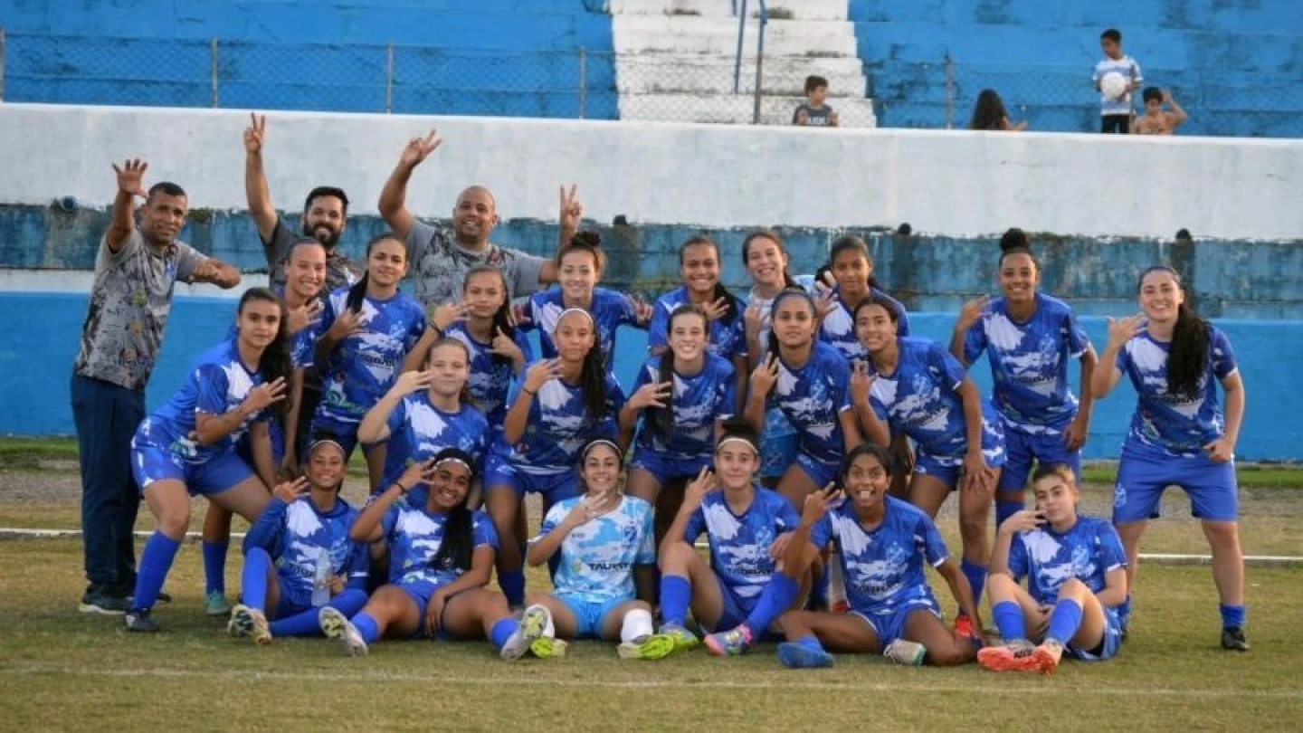 Futebol feminino de Taubaté celebra temporada de estreia no Brasileirão Sub17