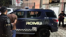 Guarda Municipal apreende adolescente com drogas e prende foragido da Justiça