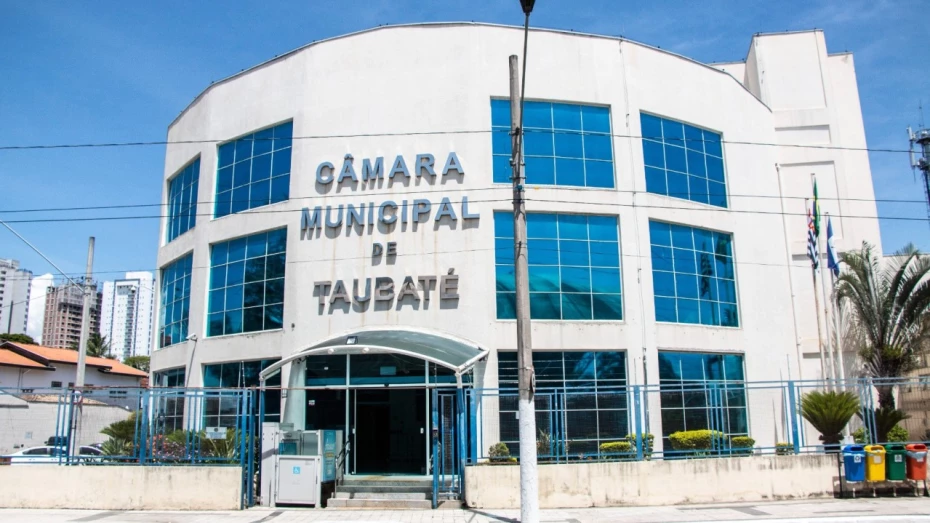 Vereadores de Taubaté derrubam vetos do prefeito Sérgio Victor (Novo) à Lei de Diretrizes Orçamentárias