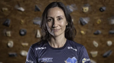Atleta de Taubaté, Marina Dias busca bicampeonato no Mundial de Paraescalada