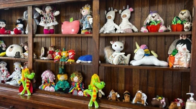 Villa Santo Aleixo oferece feira com artesanatos produzidos nas Escolas do Trabalho