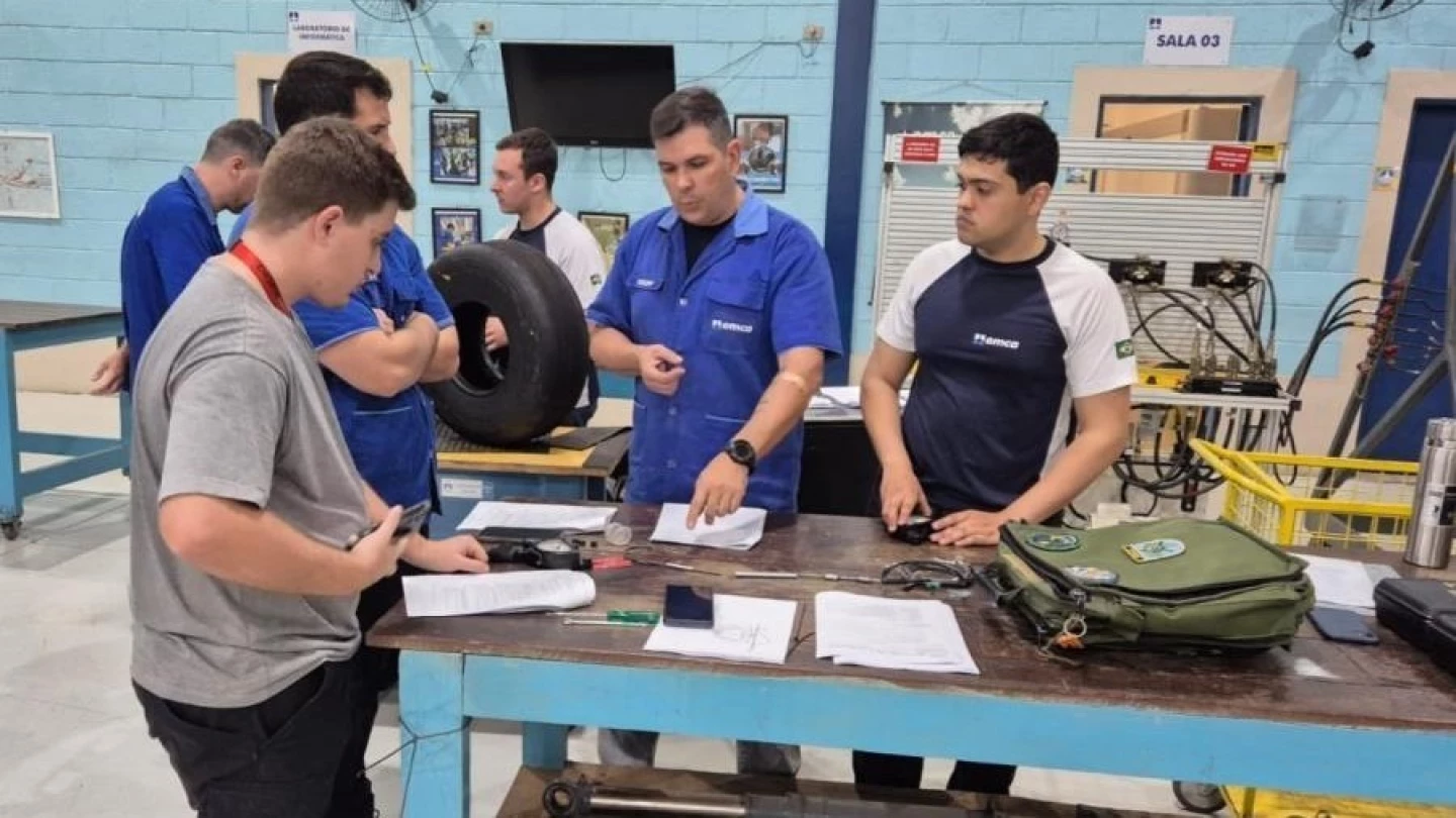Escola de Ciências Aeronáuticas abre inscrições para curso de Técnico de Manutenção de Aeronaves