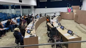 Vereadores de Taubaté aprovam projeto de anistia de juros e multas para devedores Vereadores de Taubaté aprovam projeto de anistia de juros e multas para devedores