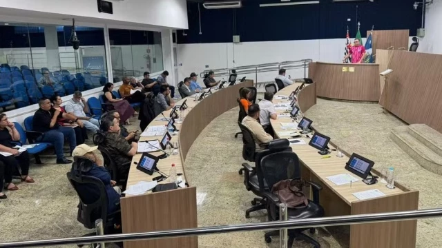 Vereadores de Taubaté aprovam projeto de anistia de juros e multas para devedores