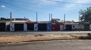 Prefeitura conclui reconstrução de casas no Jardim Mourisco Prefeitura conclui reconstrução de casas no Jardim Mourisco