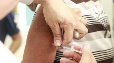Taubaté aplica mais de 800 doses de vacinas no Dia da Multivacinação Taubaté aplica mais de 800 doses de vacinas no Dia da Multivacinação