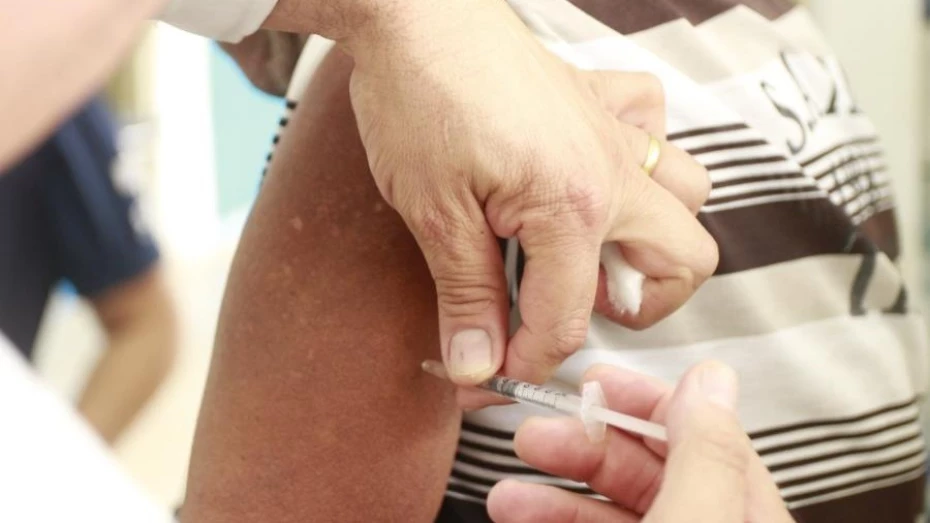 Taubaté aplica mais de 800 doses de vacinas no Dia da Multivacinação