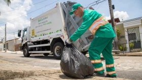 Prefeitura antecipa horários da coleta de lixo domiciliar em uma hora