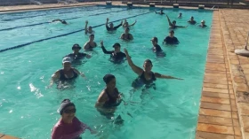 Prefeitura abre inscrições para 150 vagas gratuitas de natação e hidroginástica em parceria com Sest Senat