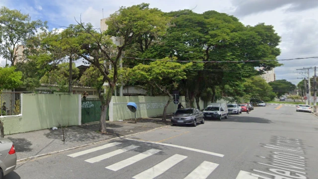 Apenas duas de 68 escolas estaduais de ensino médio de São José e Taubaté não tiveram notas ruins em 2024