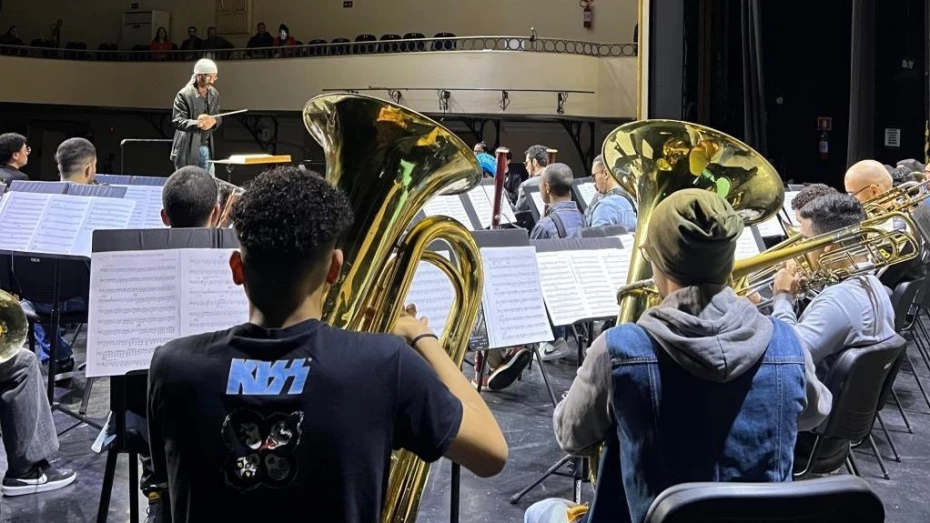 Banda Sinfônica de Taubaté encerra temporada 2025 com 'Samba e Pagode in Concert'