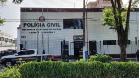 Mãe e babá são presas suspeitas de maus-tratos a bebê de 8 meses, em Taubaté