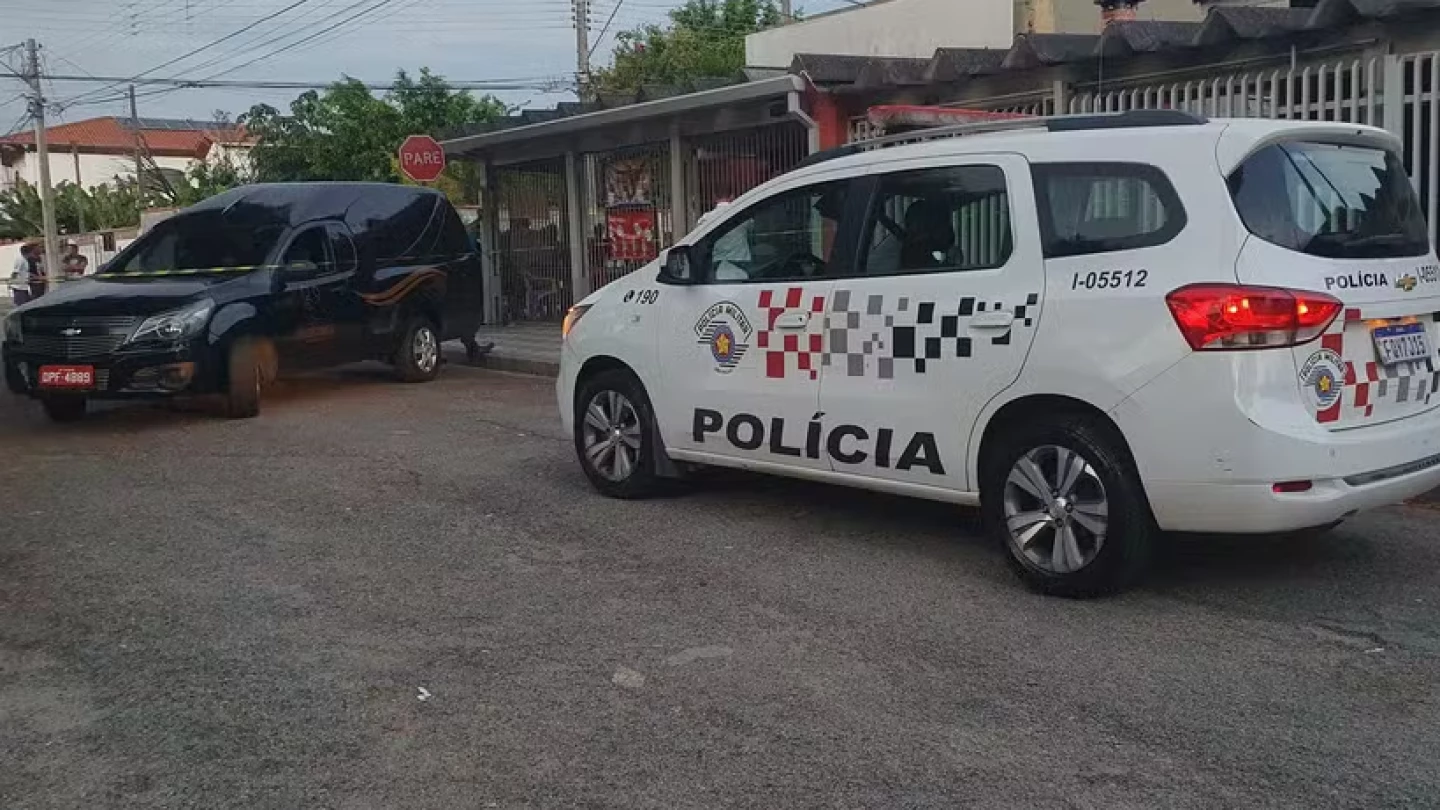 Homem é morto a tiros e outros dois ficam feridos ao serem baleados no bairro Gurilândia, em Taubaté