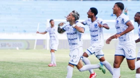 Com dois gols de pênalti, Taubaté vence na estreia da Copinha