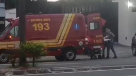 Mulher é assassinada a facadas em hotel, em Taubaté