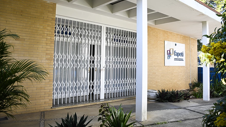 Fapeti prorroga inscrições para vagas com salário de R$ 3.366,40