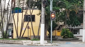 Taubaté chega à quinta e última fase da implantação do amarelo intermitente em cruzamentos da cidade