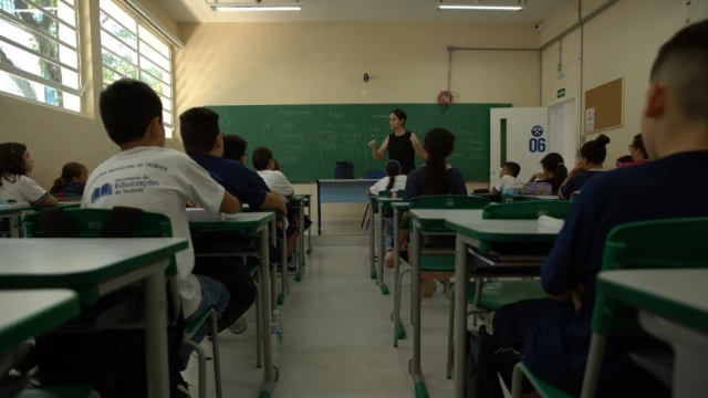 Prefeitura convoca 25 novos professores aprovados em concurso público