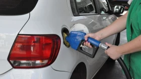 Preço do combustível varia até 27% em postos de Taubaté