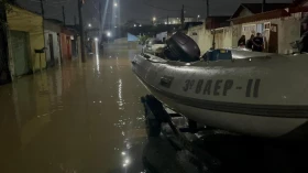 Prefeitura realiza força-tarefa para atendimento à famílias afetadas pela chuva no Santa Tereza