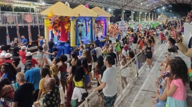 Desfile das Escolas de Samba está de volta à Avenida do Povo em Taubaté