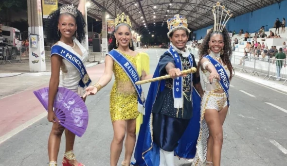 Taubaté: Desfile das escolas de samba atrai milhares de pessoas para a Avenida do Povo