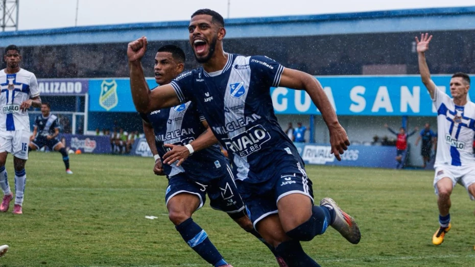 Taubaté vence o Água Santa e se afasta da zona de rebaixamento na A2 do Paulista