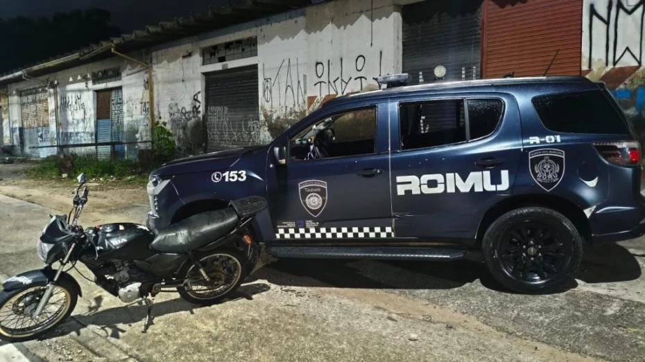 Guarda Civil prende suspeito por tráfico, apreende drogas e recupera motocicleta após denúncia