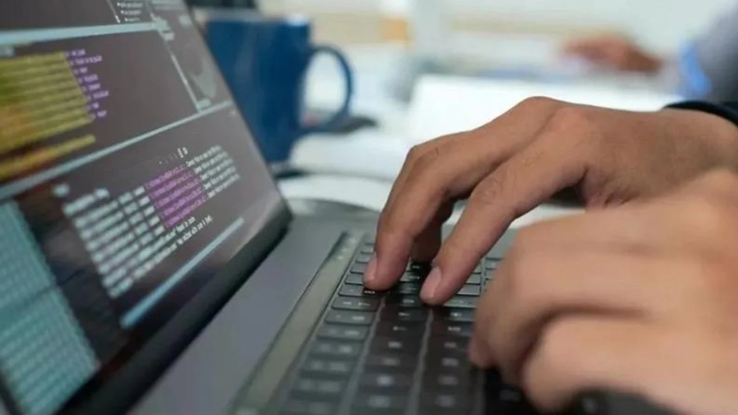 Escola do Trabalho Cecap abre vagas para curso gratuito de logística em Taubaté