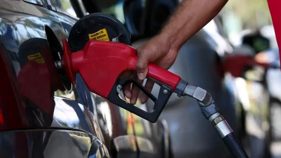 Fiscalização do Procon vistoria 13 postos de combustíveis em Taubaté