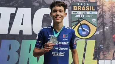 Ciclista de Taubaté conquista medalha de prata em estreia na Taça Brasil de Mountain Bike